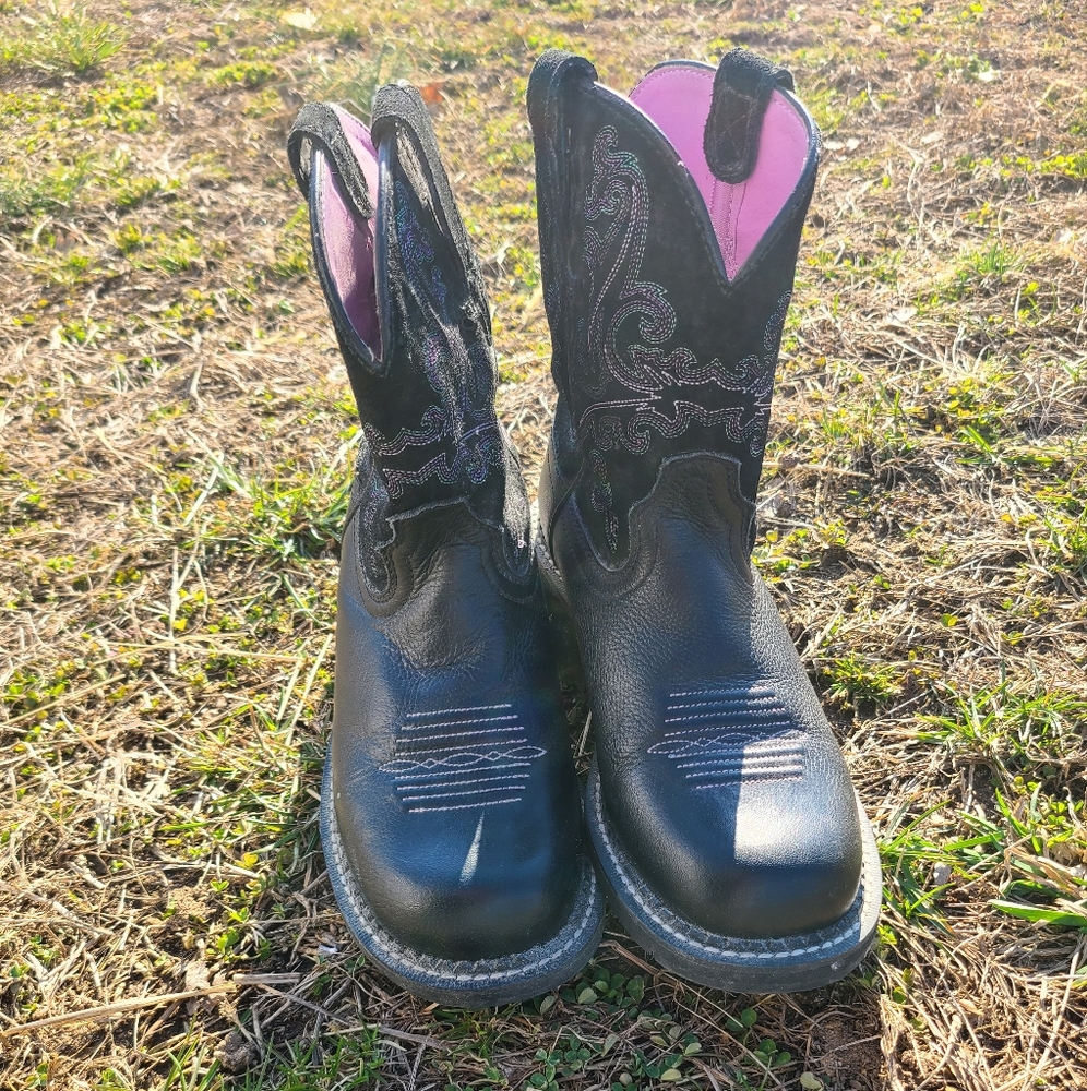 Ariat lavender fatbaby boots 8.5